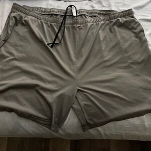 Big and tall, Reebok. Men’s athletic shorts. 7xl-tall!